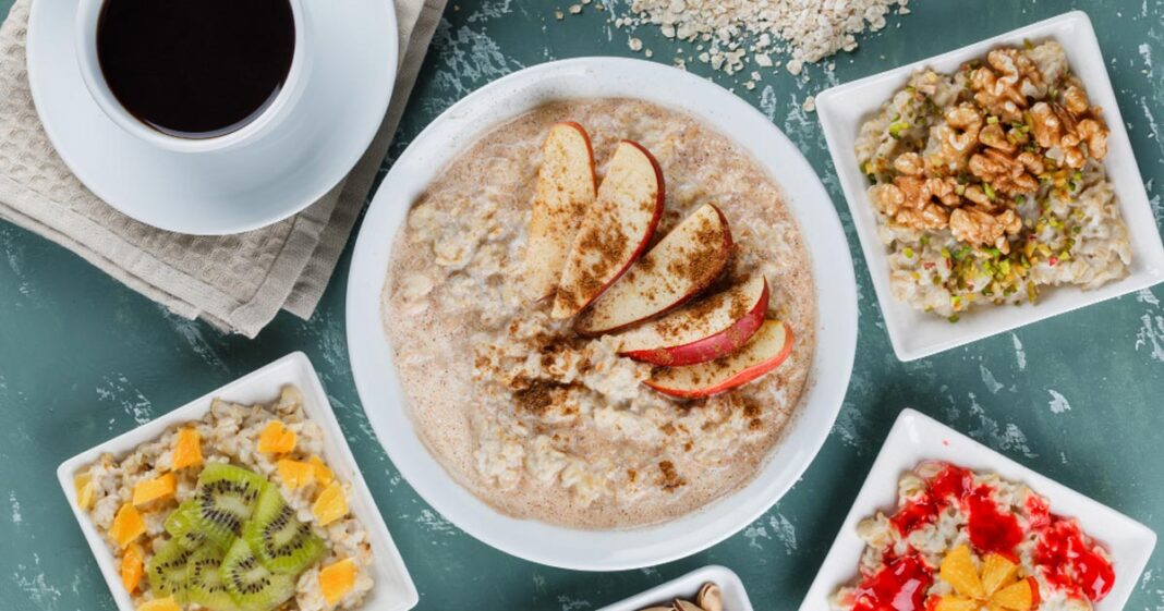 High-protein oats recipes for muscle building with peanut butter, berries, eggs, and smoothies.